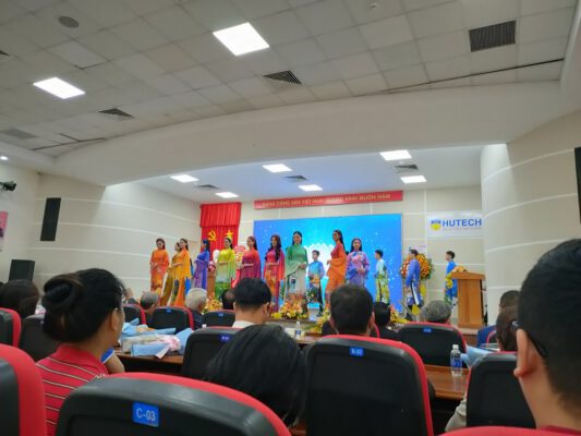 Tổ chức sự kiện của trường đại học