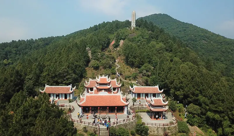 Chùa Hương - di tích lịch sử văn hoá, tín ngưỡng nổi tiếng của Hà Nội