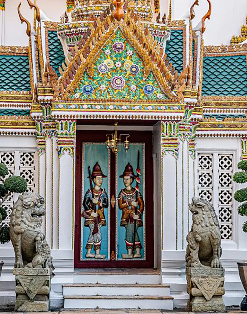 Cung điện Grand nổi tiếng với kiến ​​trúc xa hoa và tác phẩm nghệ thuật thể hiện lịch sử và nghề thủ công của đất nước.