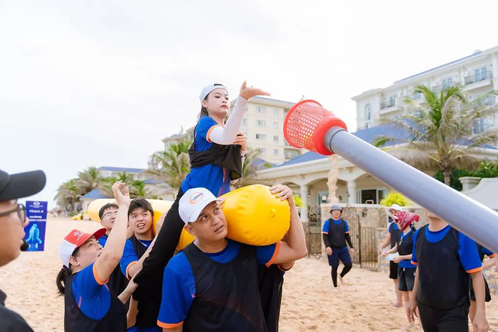 Cứ như điệu múa Apsara