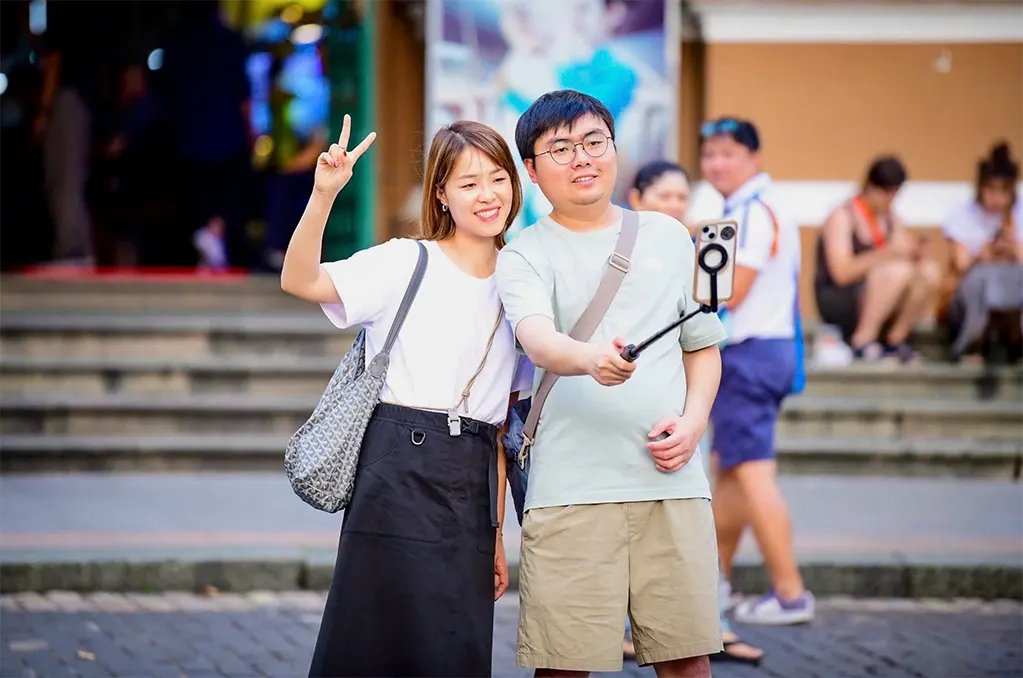 Thị trường Nhật chững lại, khách Trung Quốc đổ dồn sang VN