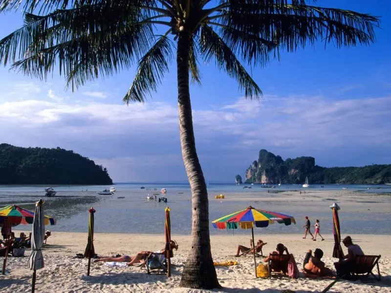 Đảo Koh Phi Phi Don, Vịnh Loh Dalum