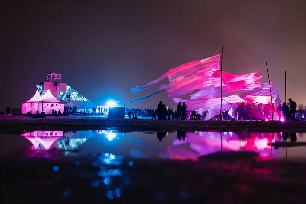 Lễ hội Người Băng là một điểm nhấn trong lịch trình các hoạt động xã hội của Oulu.