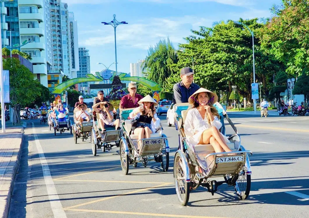 Chọn nâng tầm quản lý hay cấm xích lô điện ở đô thị du lịch Nha Trang