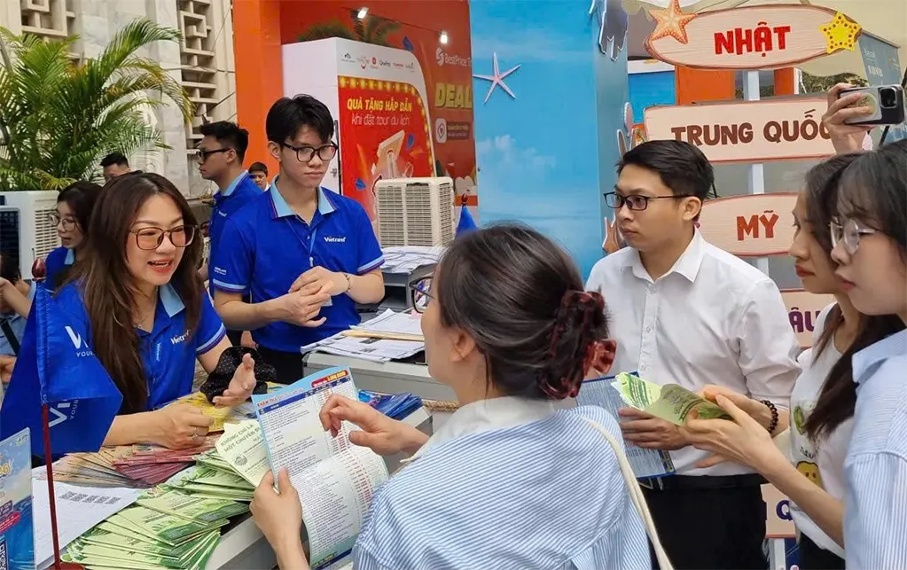 Tour nước ngoài 'lấn lướt' tour nội địa trong dịp nghỉ lễ dài