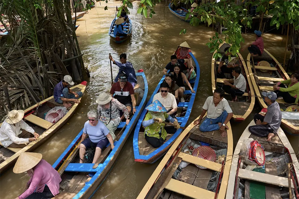 Đoàn gần ngàn khách MICE từ Indonesia mê sầu riêng