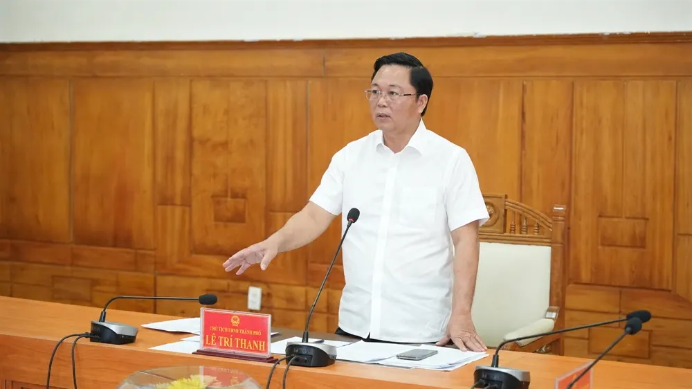 Chủ tịch UBND TP Huế Lê Trí Thanh đề nghị các ngành nghiên cứu, kêu gọi đầu tư dự án trung tâm hội nghị 1.000 chỗ