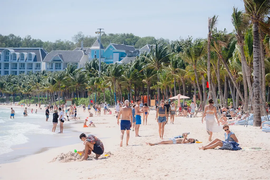 Phú Quốc đang chuyển dịch từ một điểm đến nghỉ dưỡng nổi tiếng sang một trung tâm du lịch có sức hút quốc tế