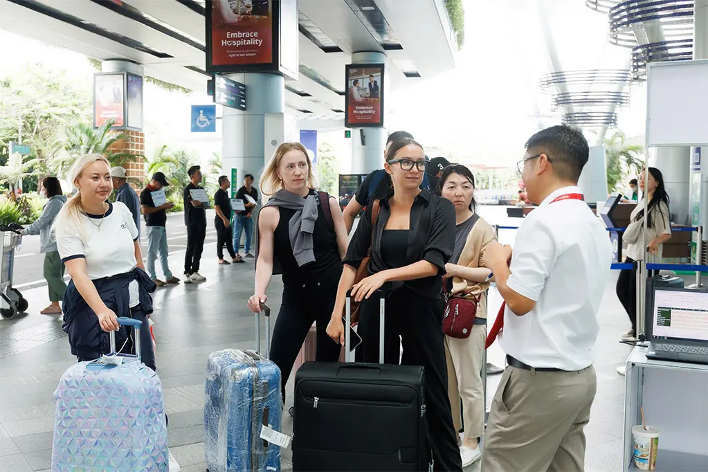 Khách Nga, CIS liên tục gia tăng tới TP Đà Nẵng trong thời gian qua - Ảnh: THÙY HƯƠNG
