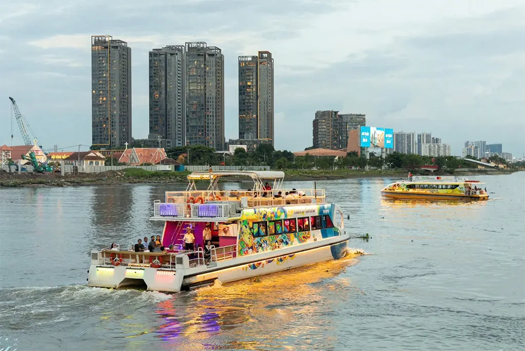 Du lịch đường thủy được TP.HCM xác định là một trong những sản phẩm có tiềm năng thu hút du khách - Ảnh: ĐỖ ĐẠT